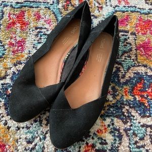 [toms] Black Pointed Toe Jutti Neat Flats